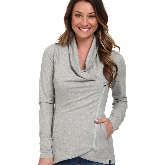 The North Face Sharlet asymmetrical zip sweater S - Picture 1 of 11